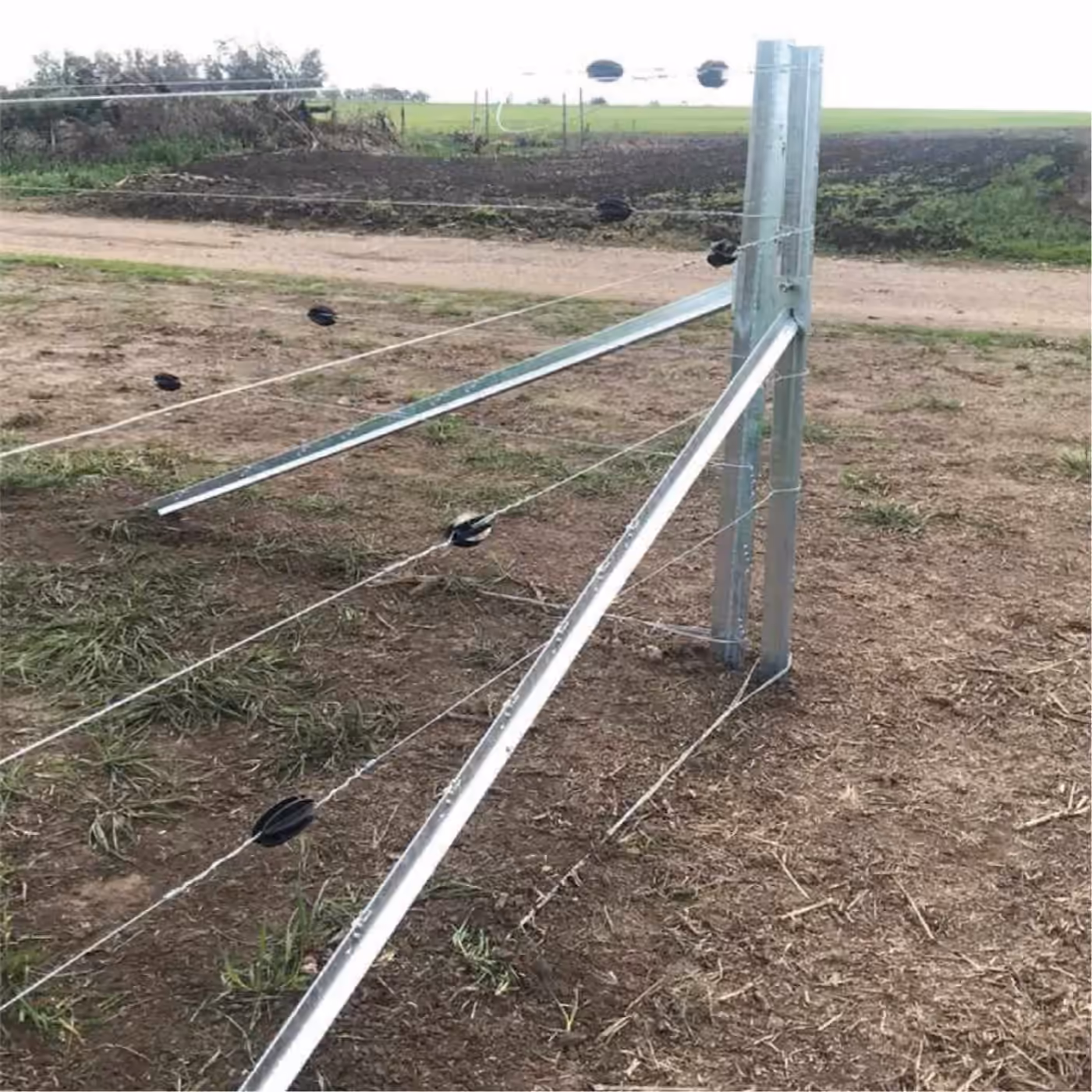 Instalación del sistema de alambrados Ecofence, fotografía 9
