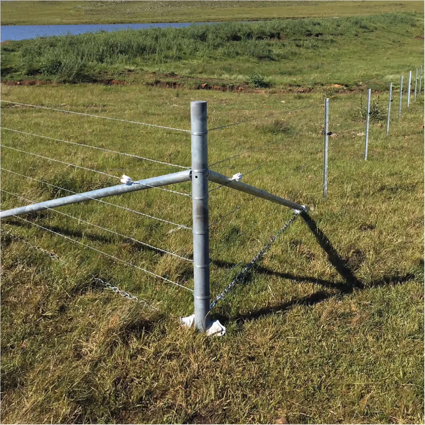 Instalación del sistema de alambrados Ecofence, fotografía 15