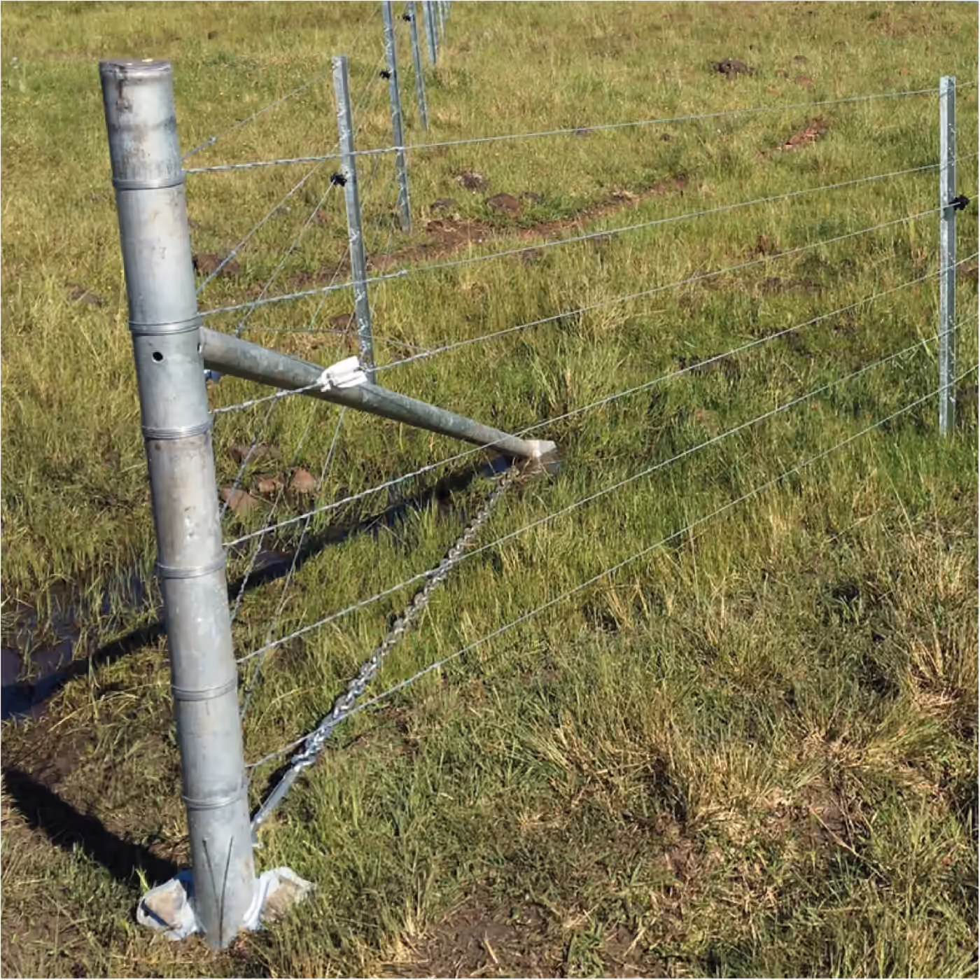 Instalación del sistema de alambrados Ecofence, fotografía 16